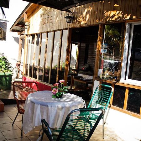 Krieger Haus Hostel Puerto Iguazu Exterior photo