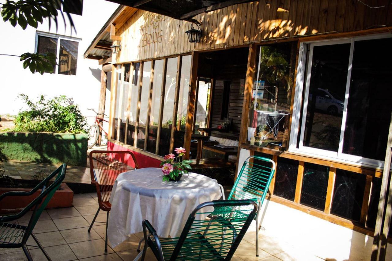 Krieger Haus Hostel Puerto Iguazu Exterior photo